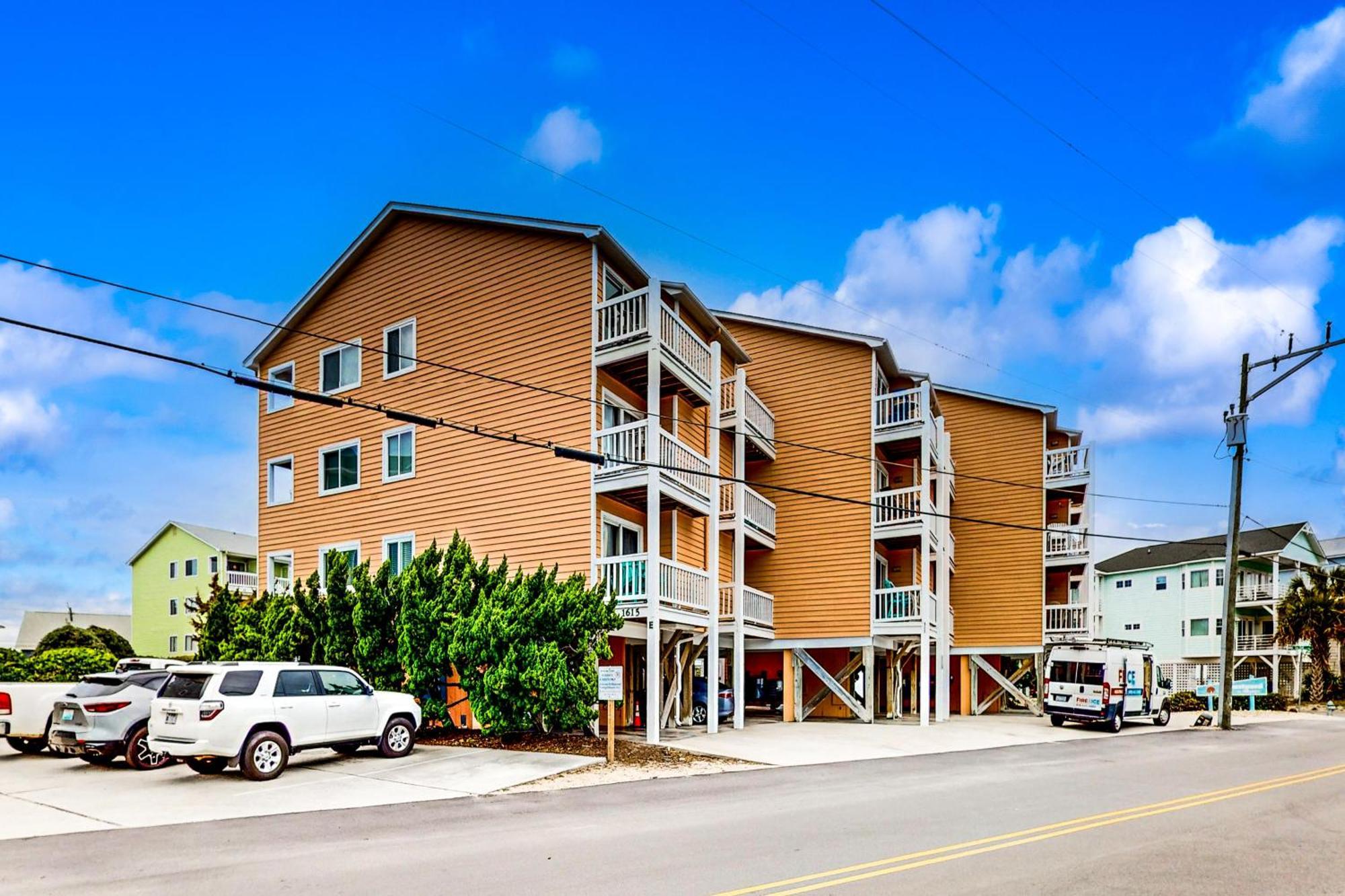 Cozy Carolina Beach Condo Exterior photo